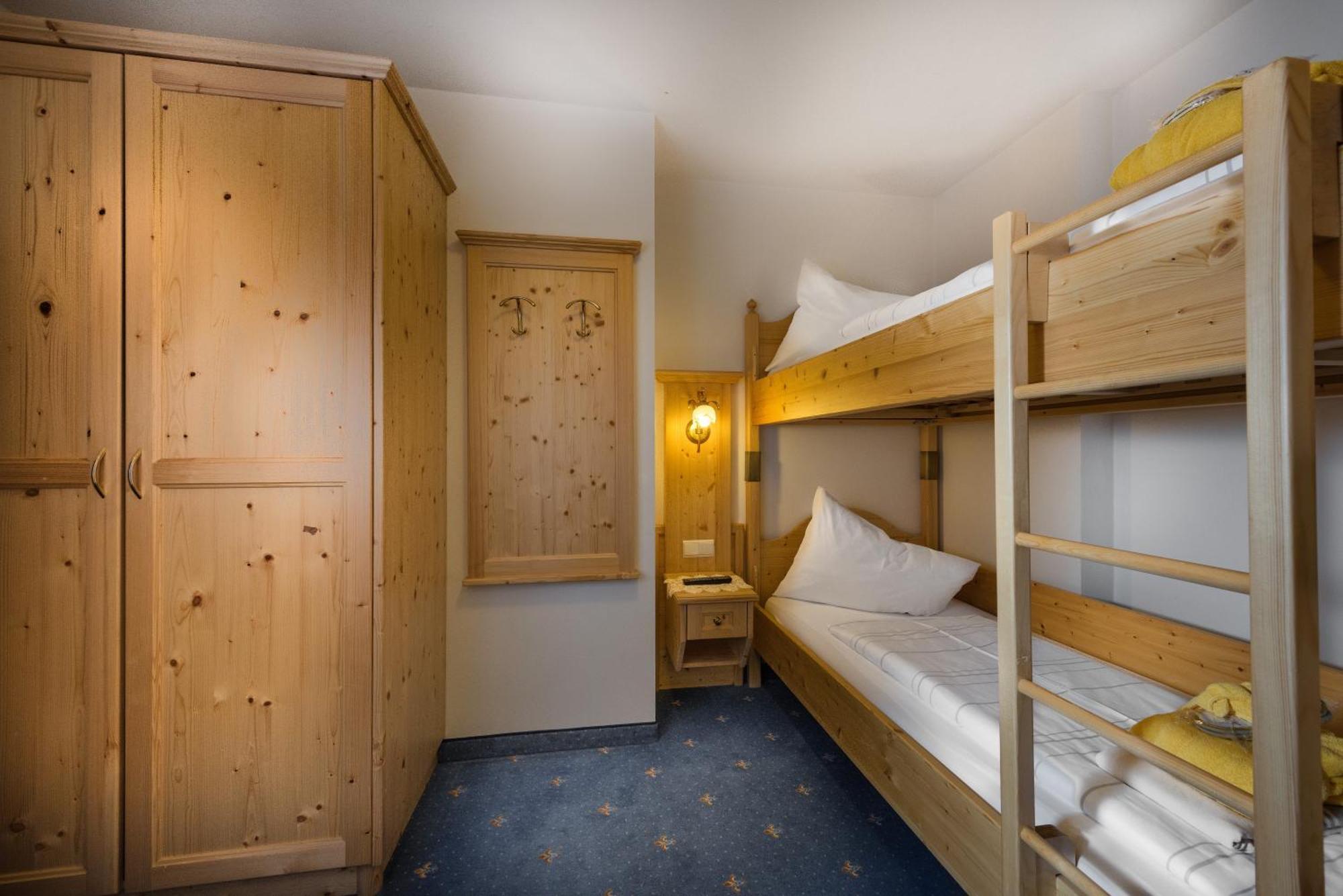 Baerenhotel ヴァルダーオラ 部屋 写真
